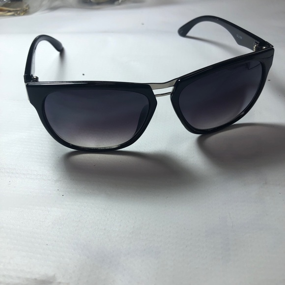 Sunglasses - Picture 3 of 3